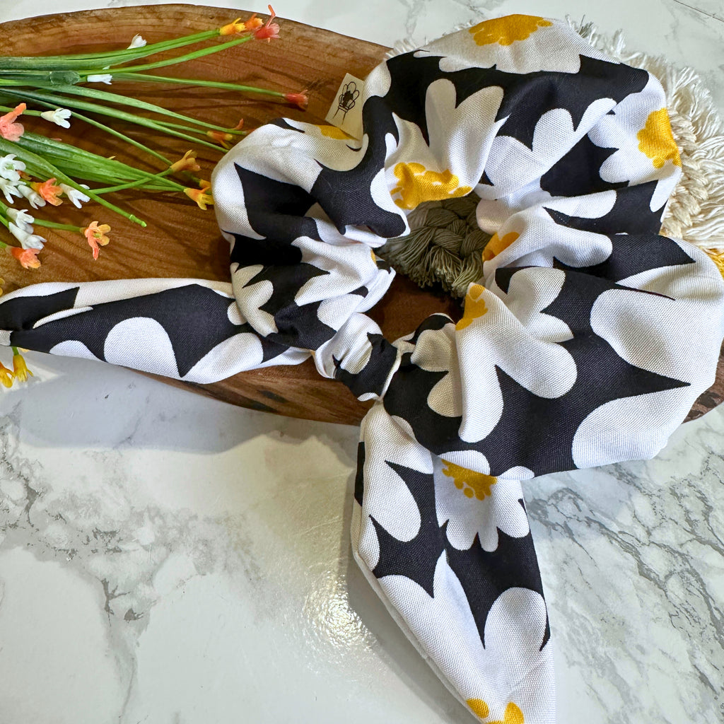 Feelin Knotty Scrunchie