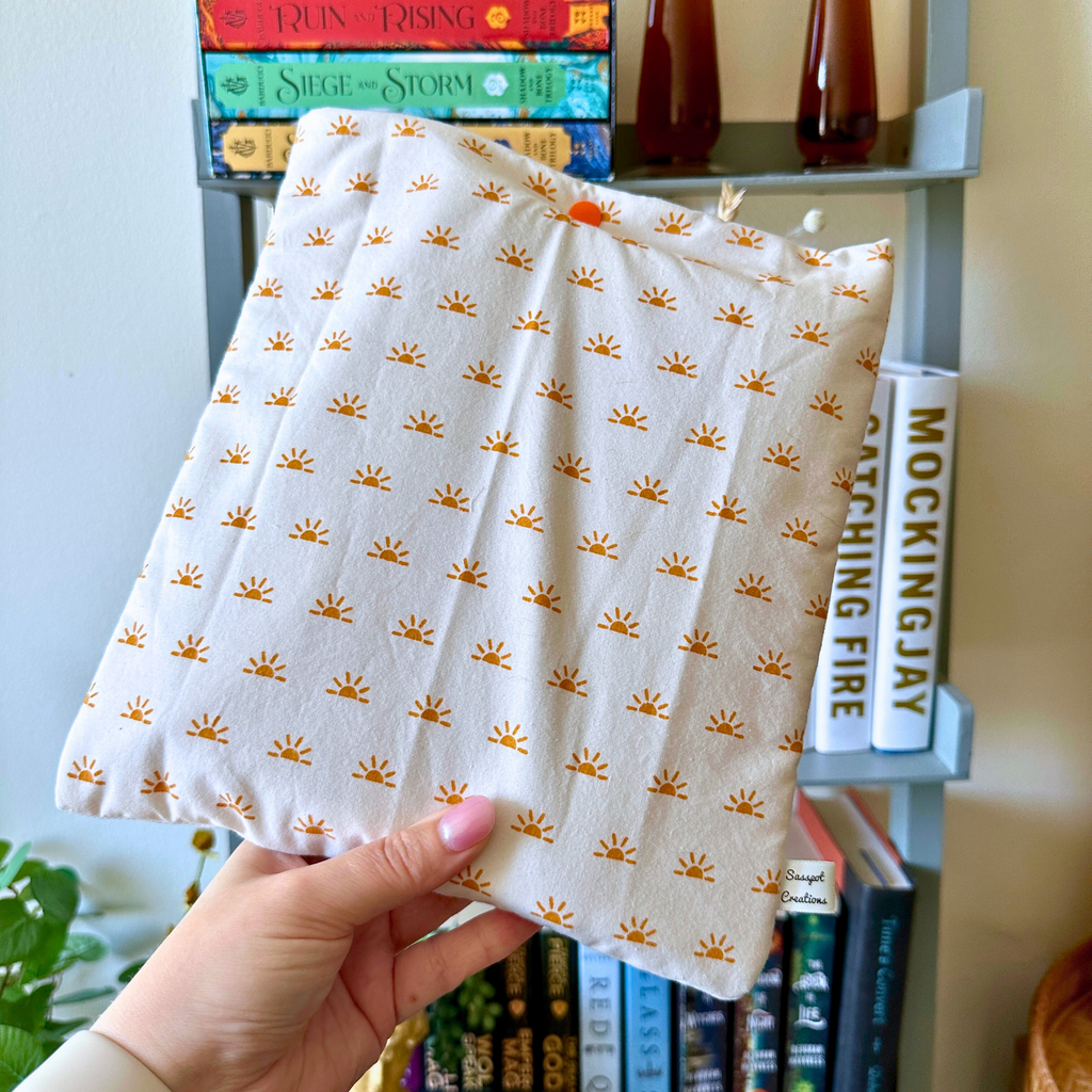 Adventure Awaits Book Sleeve