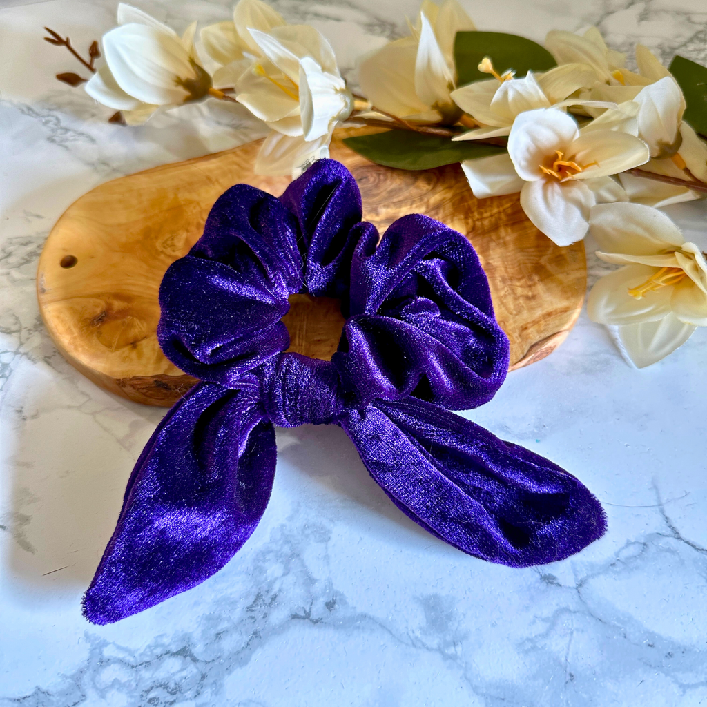 Feelin Knotty Scrunchie